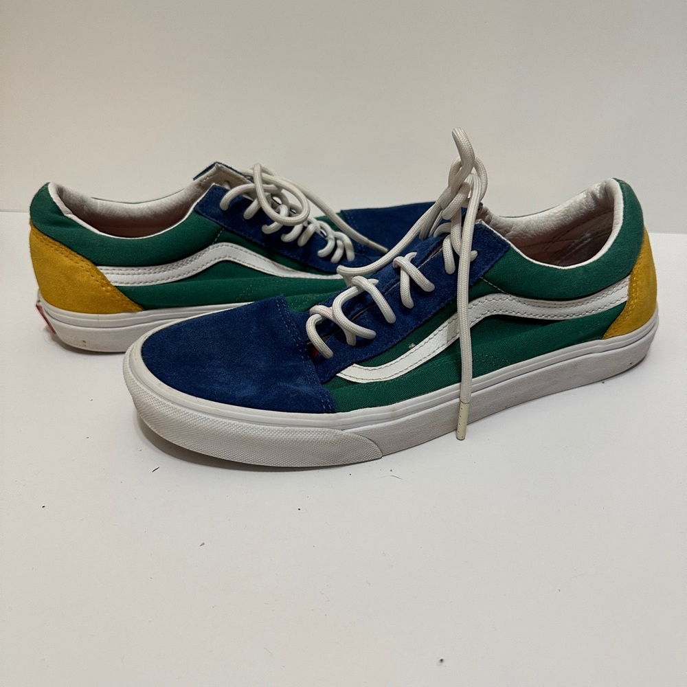 Vans Yacht Club Old Skool skate shoes